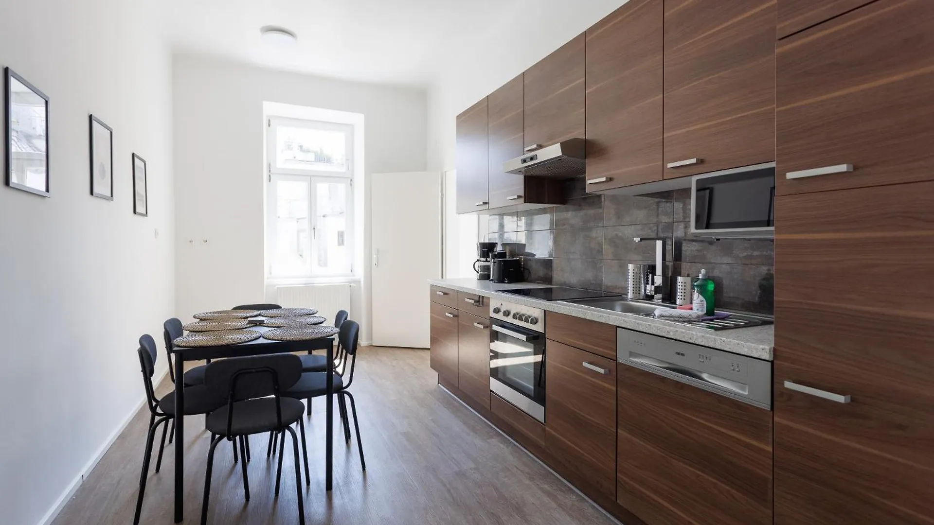 Grosszuegiges City-Apartment Vienna 0*,